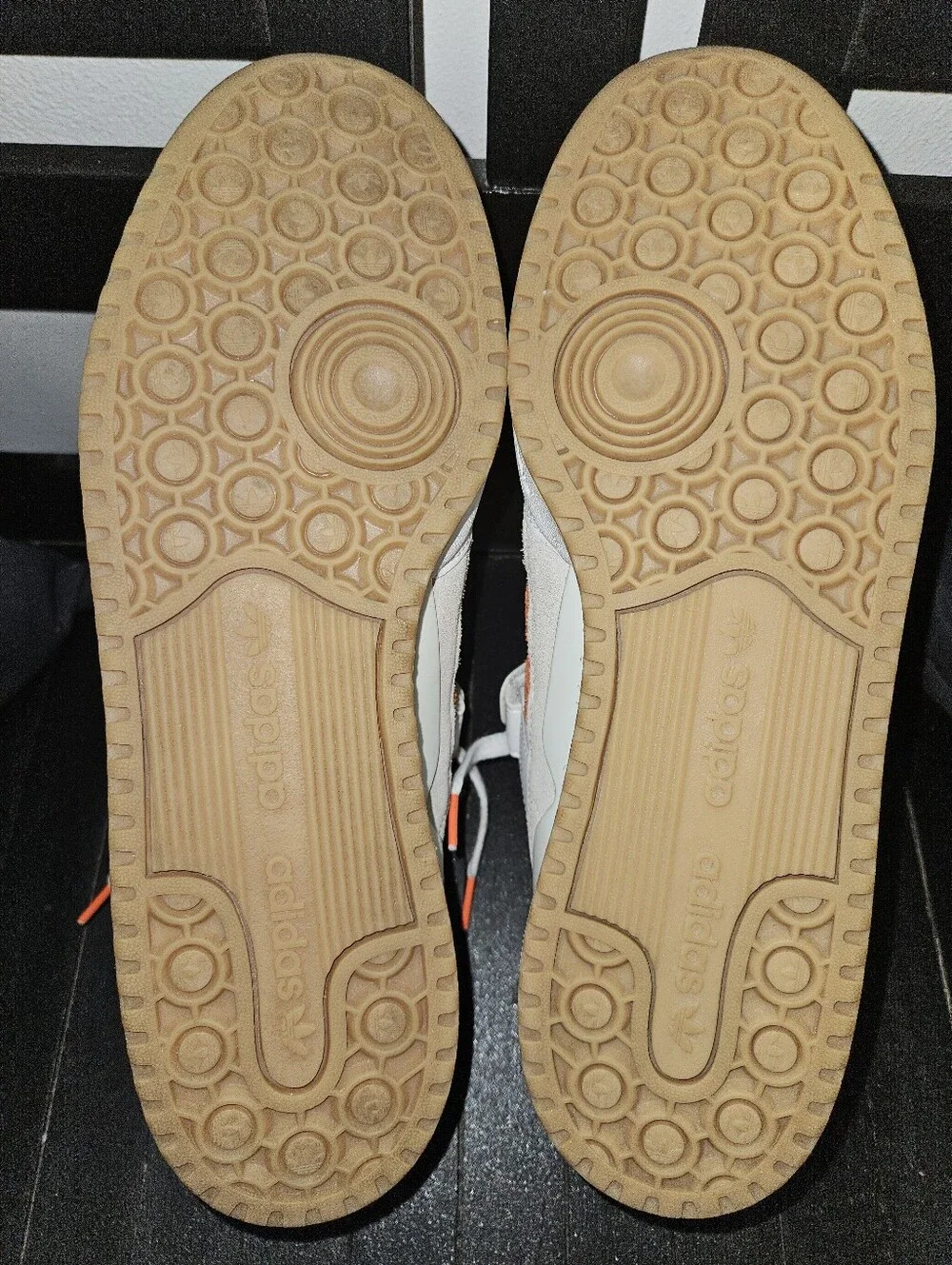Adidas Forum Low 'White True Orange' (2021) - Sz 11M/12W (GY2647)